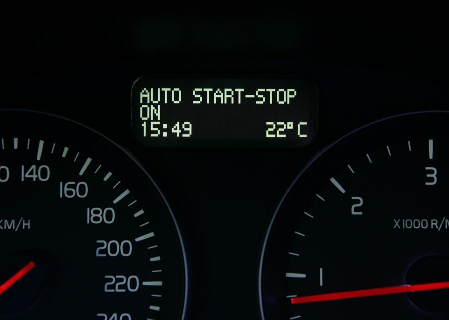  Volvo S40 2008 года  (фото 37 из 105)